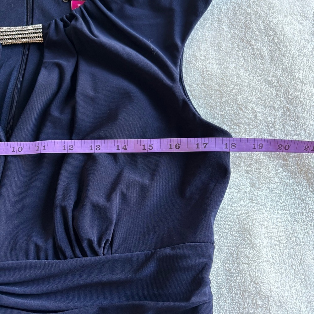 Vince Camuto Midnight Blue Cap Sleeve Formal Dress Gown w Rhinestone Neck Detail - Picture 12 of 17